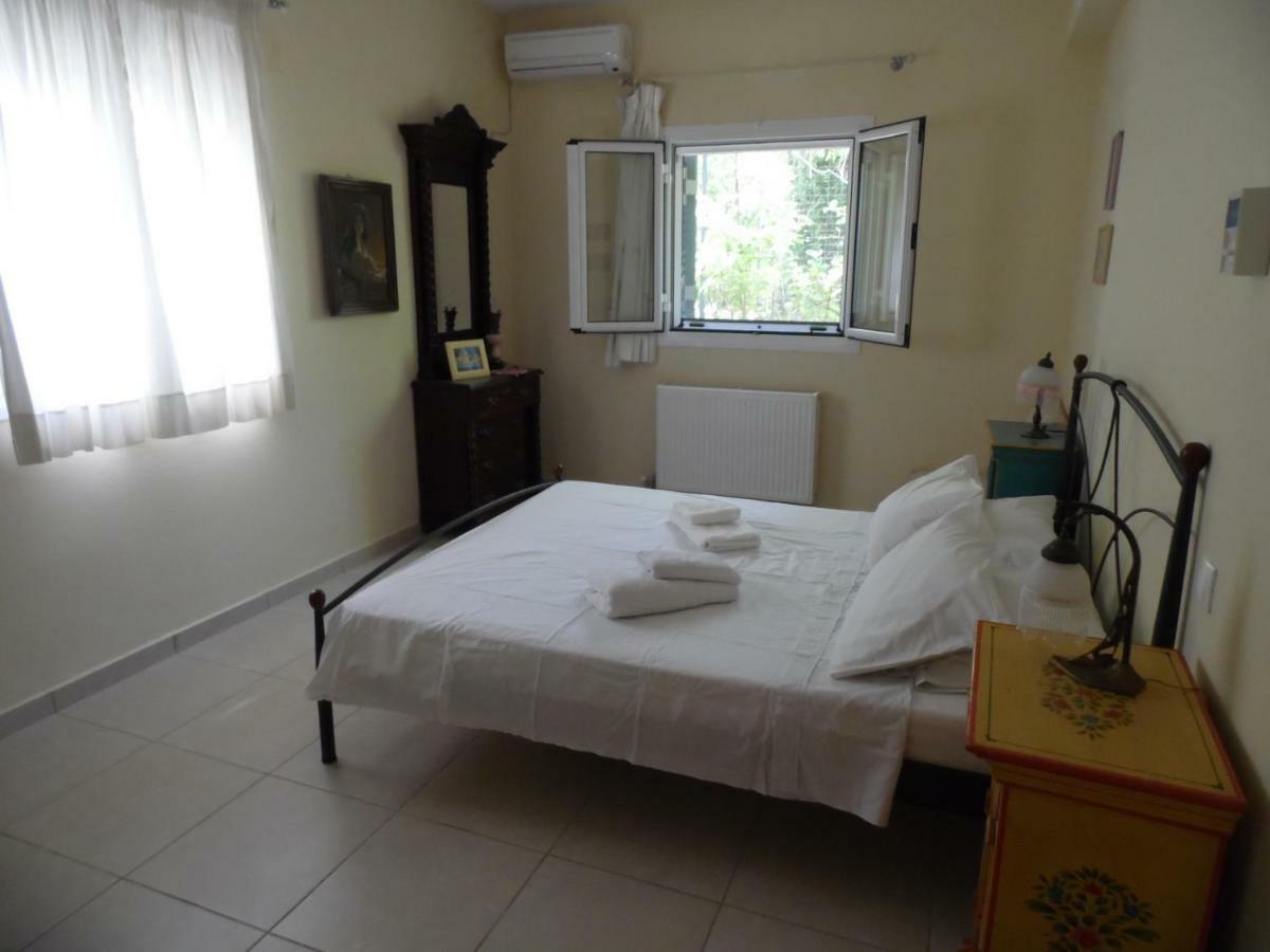 Theni Olive Grove Villa Kato Yerakarion Dış mekan fotoğraf